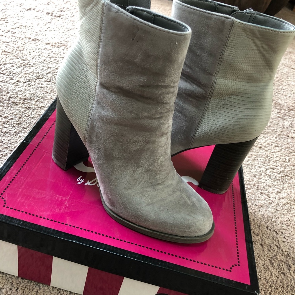 Sam Edelman booties - used
